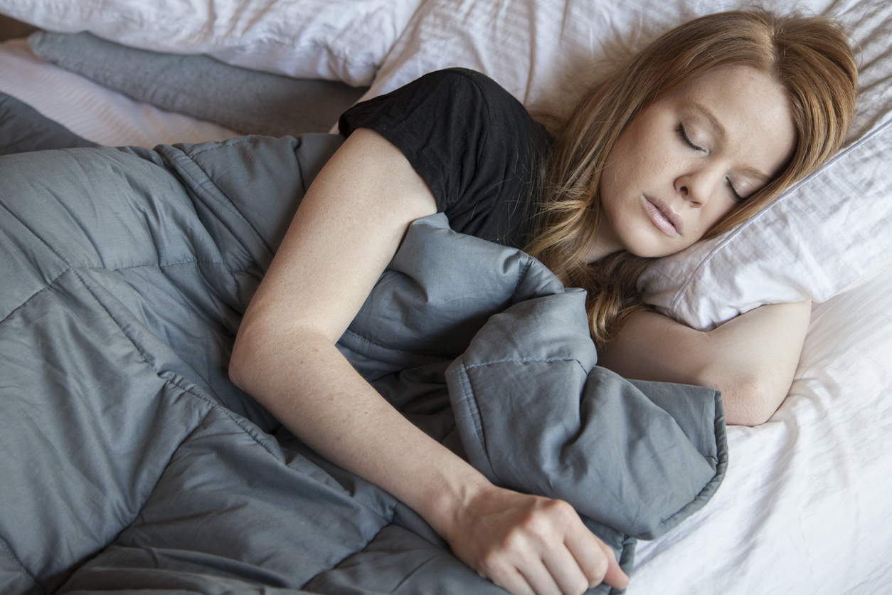 5 Benefits Of A Weighted Blanket Sleepscore 